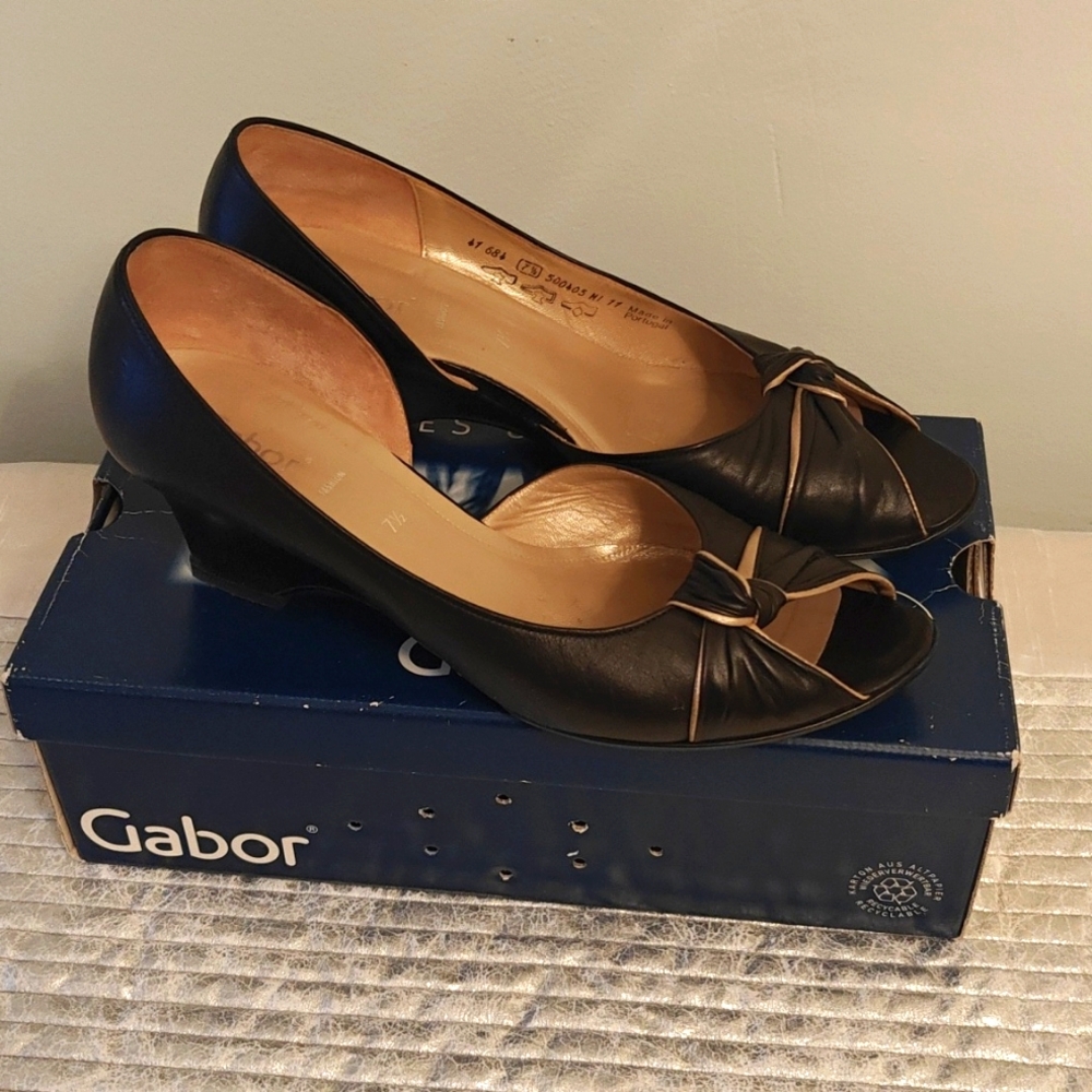 Gabor women's heels size 7.5
